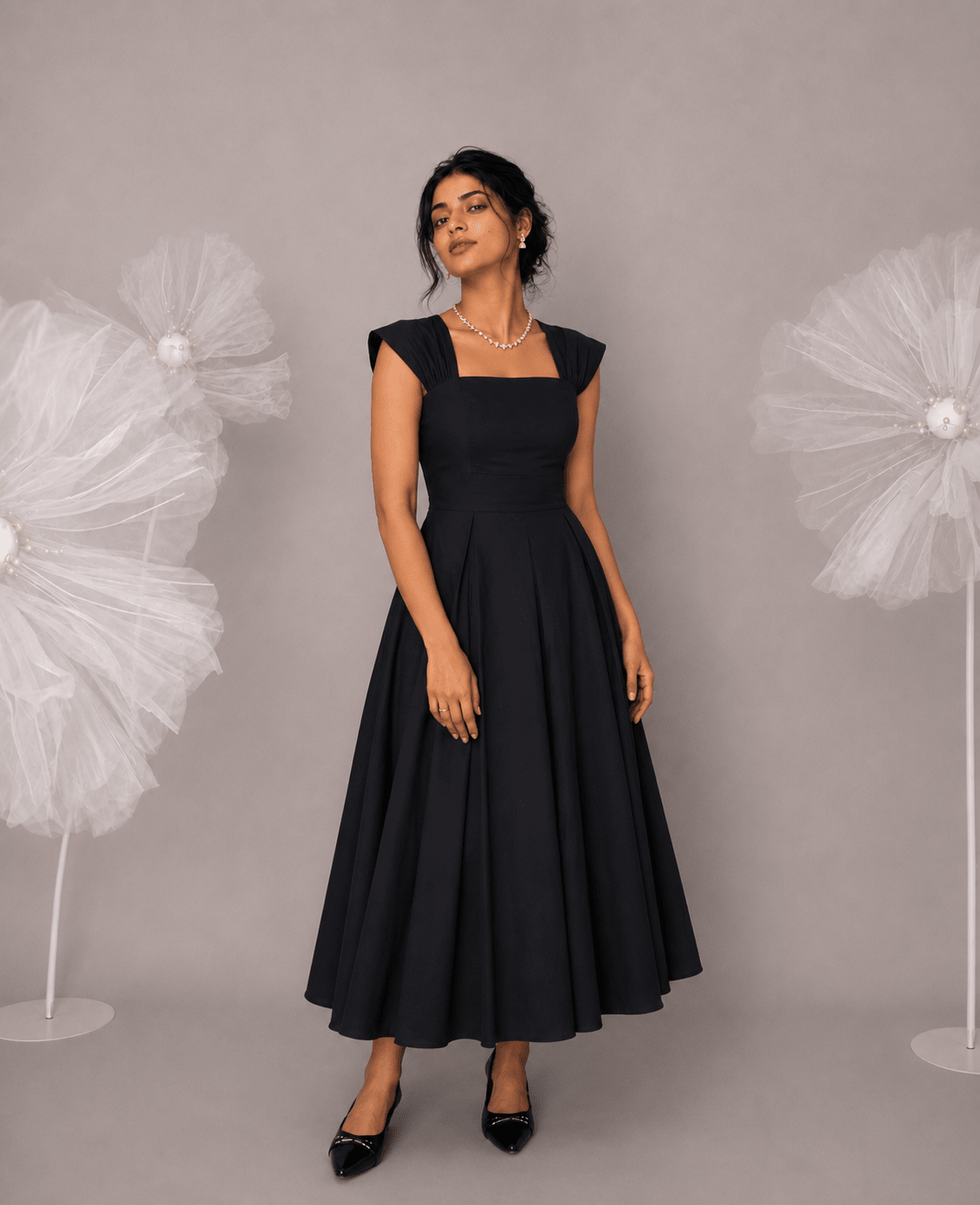 Black Pleated Maxi Dress - Mileenia
