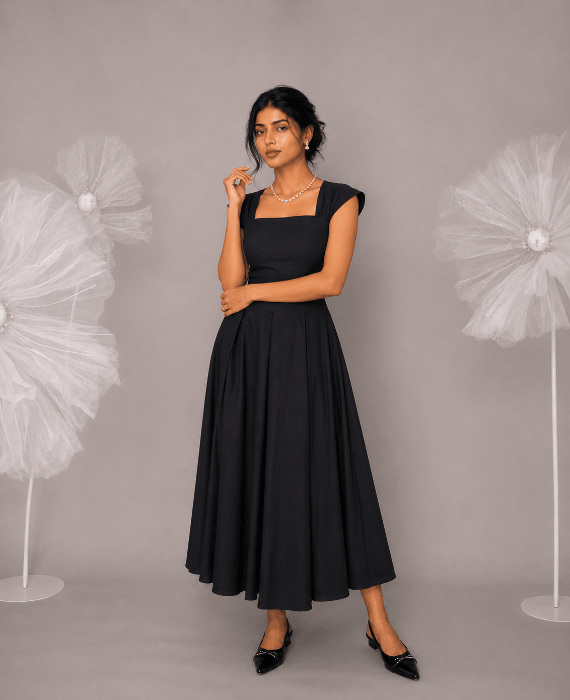 Black Pleated Maxi Dress - Mileenia
