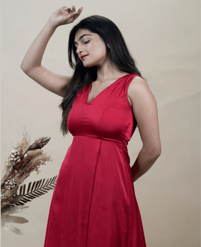 Solid Red Satin Sleeveless Dress - Mileenia